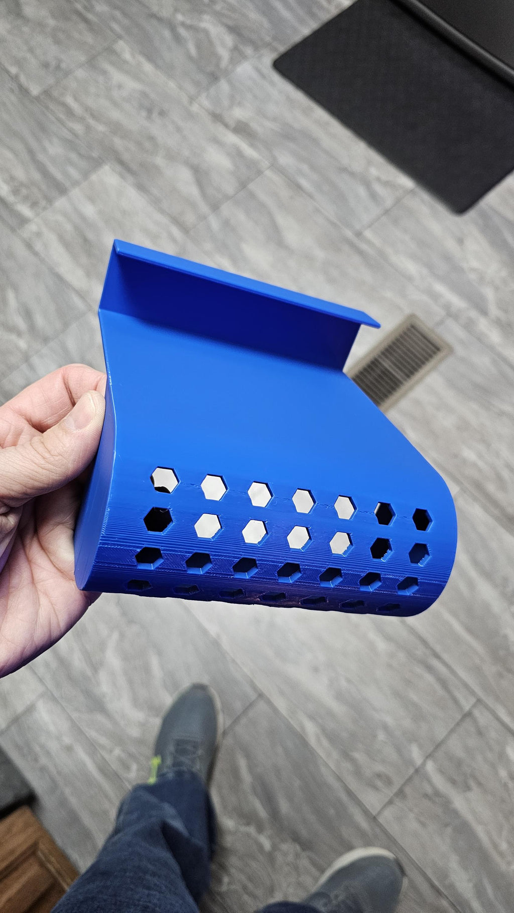 Hang on sump filter tray with carbon chamber | 6 inch wide | Reef Safe